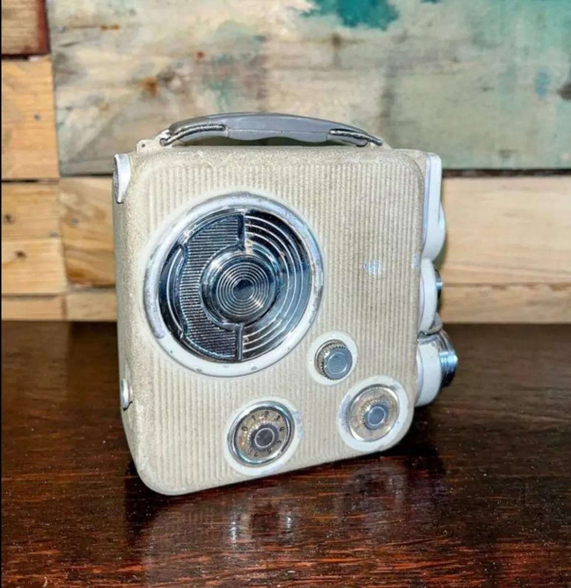 Eumig C3 vintage mechanical 8mm film camera - Image 4