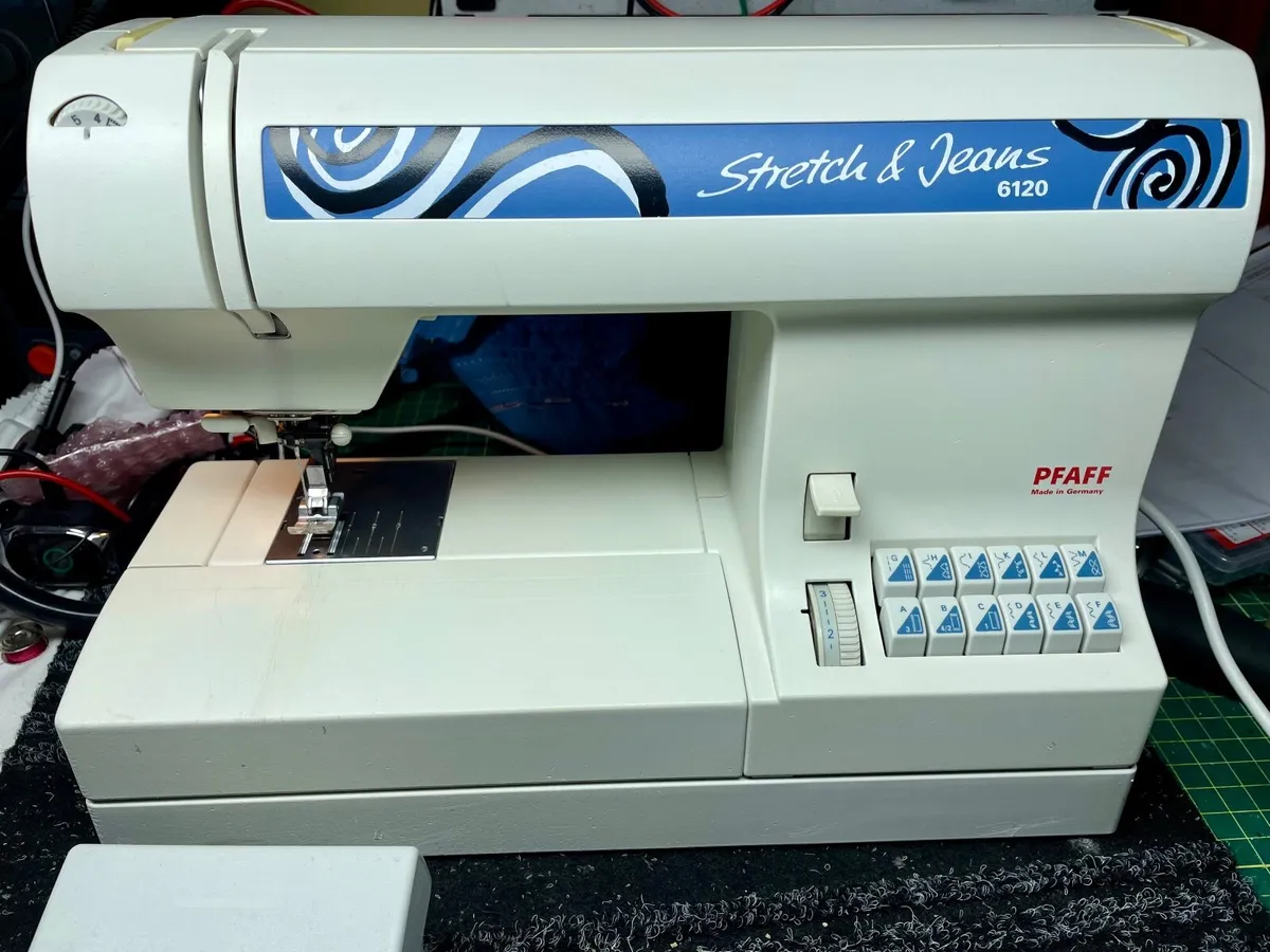 PFAFF 6120 (Heavy Duty) Sewing Machine - Serviced - Image 1