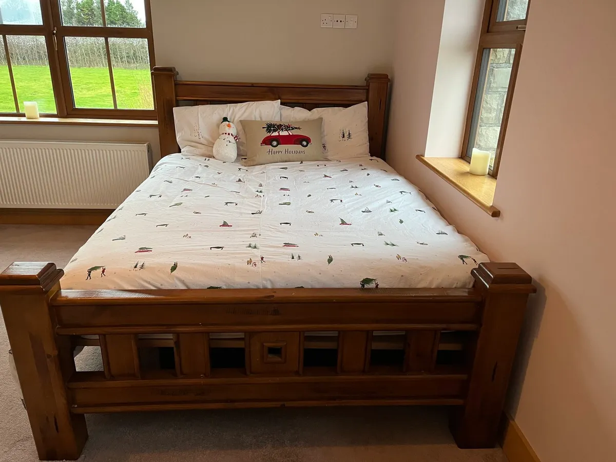 King size, 5 ft wooden bed frame - Image 1
