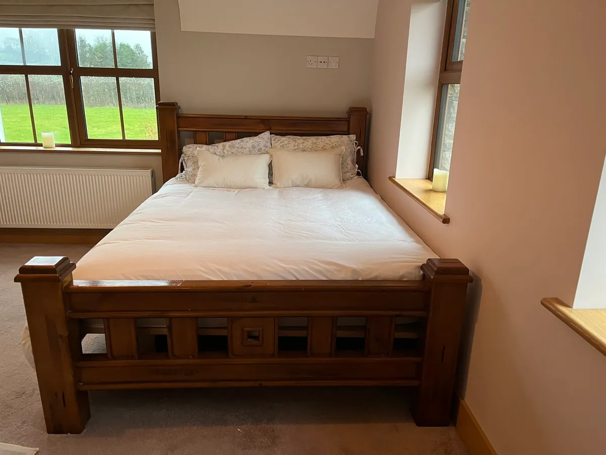 King size, 5 ft wooden bed frame - Image 2