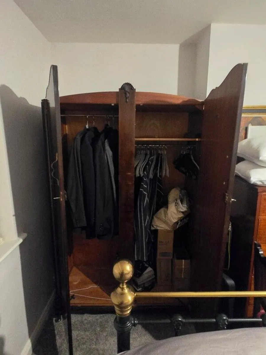 vintage wardrobe - Image 2