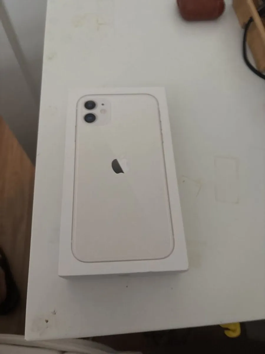 I phone 13 128gb blue iPhone 11 64gb white sold separately if needed - Image 2