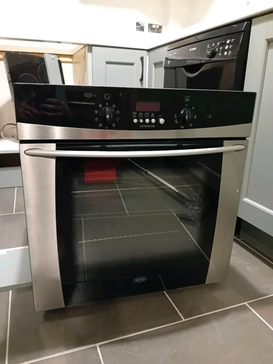 Oven - Image 1