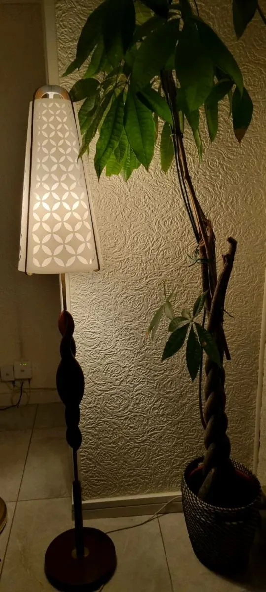MIDCENTERY DANISH TALL LAMP - Image 3