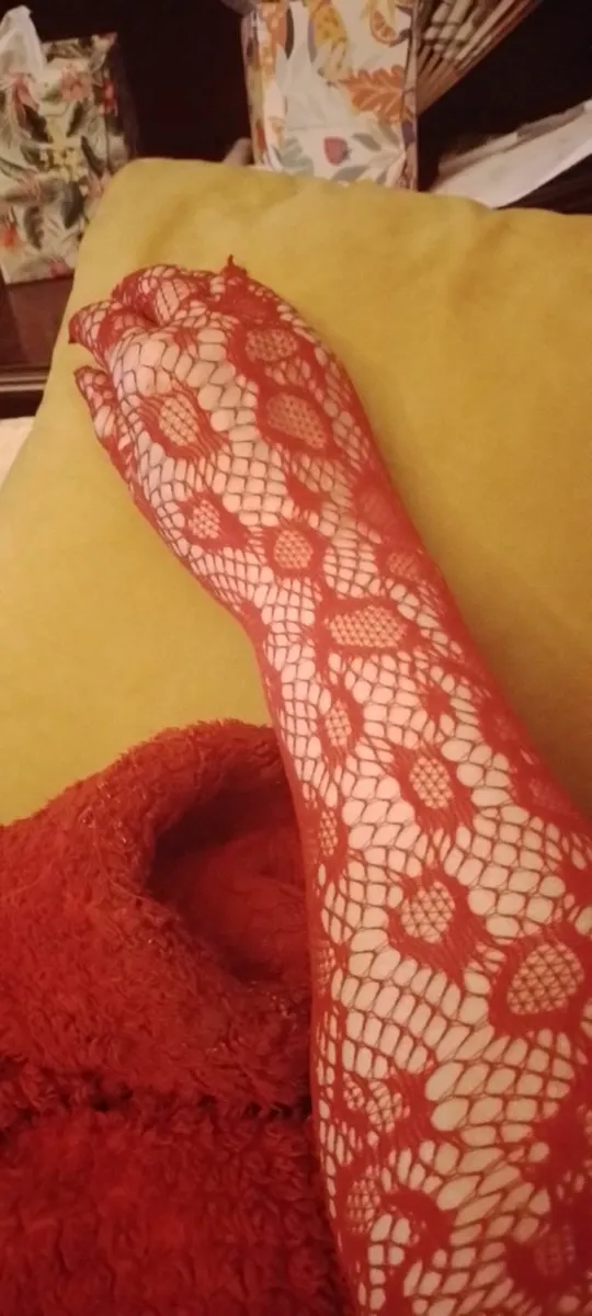 Crossdresser? Lingerie..wigs hosiery - Image 4