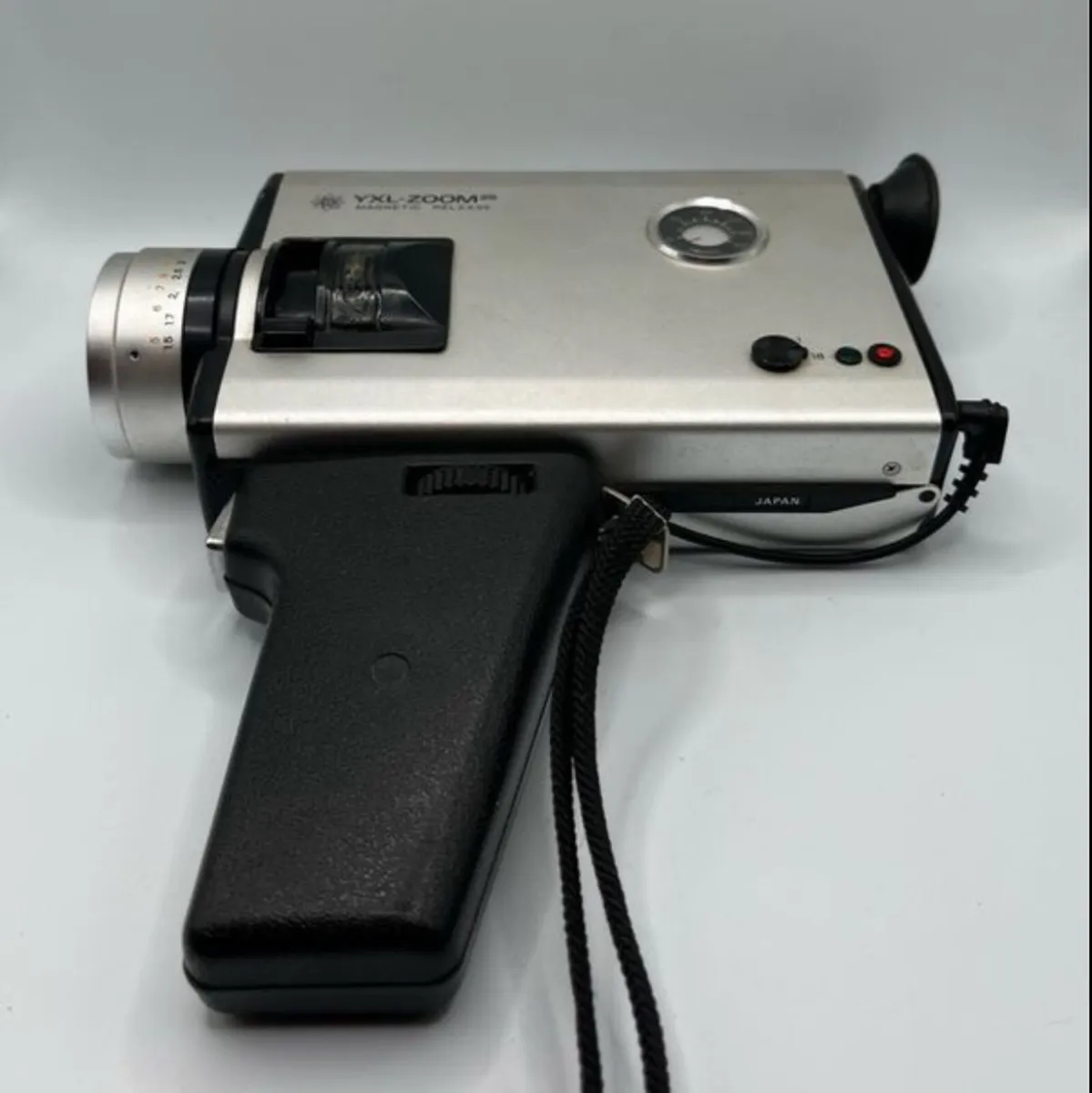 6 vintage cameras - Image 1