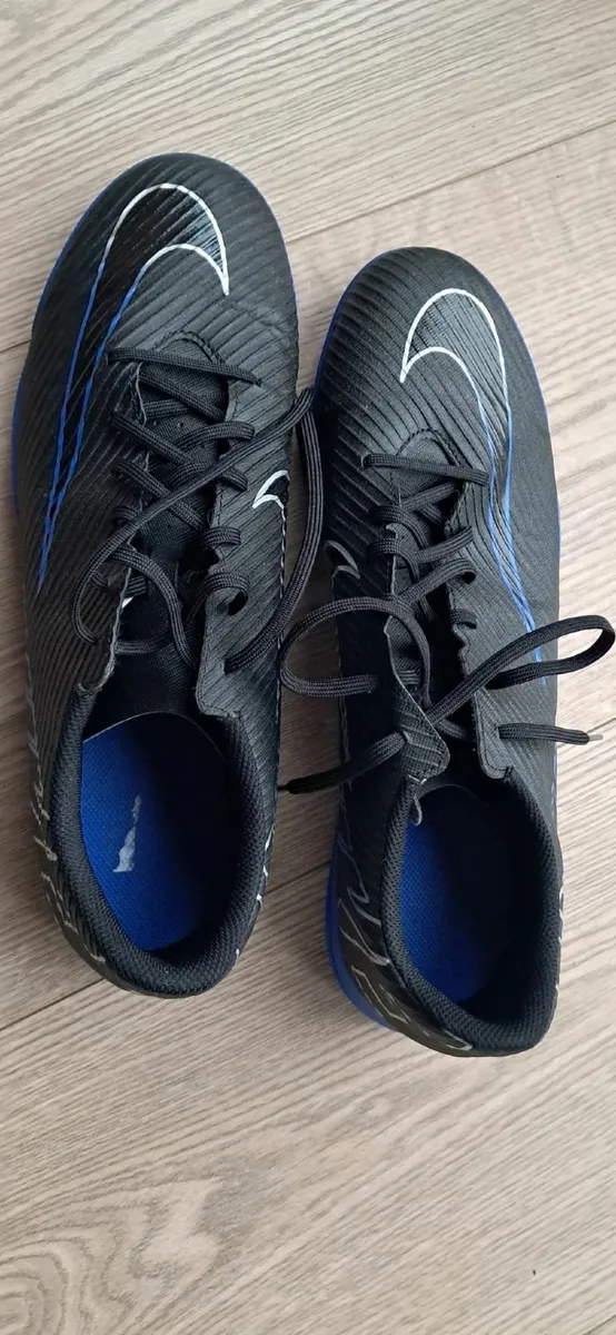 soccer shoes - Image 3