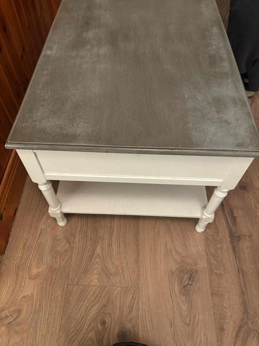 Coffee and side table - Image 4