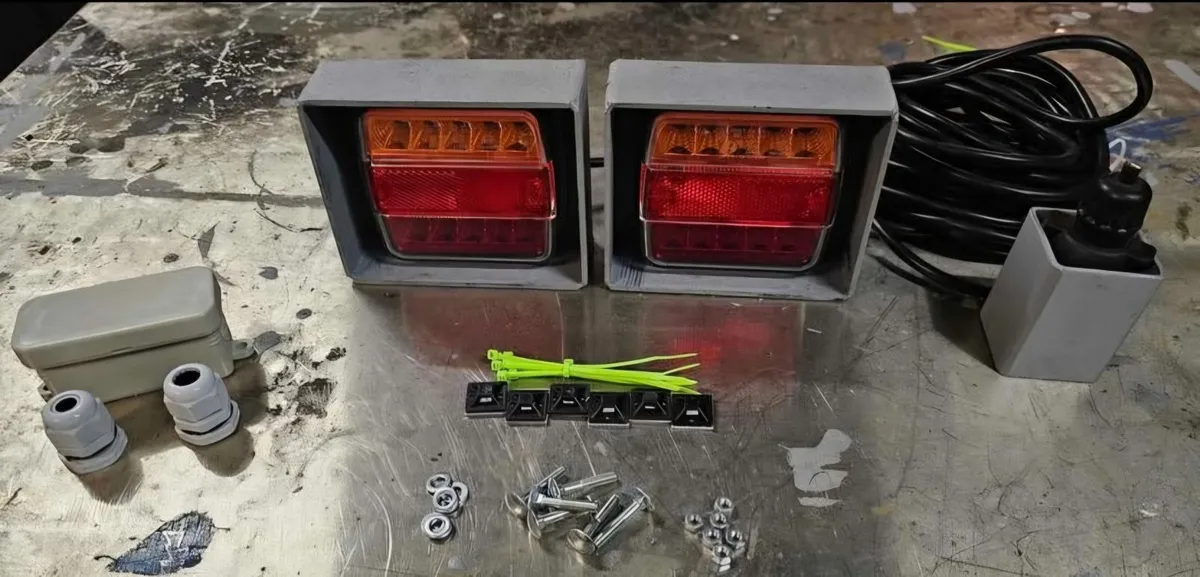 Car trailer lighting kit €140 - Image 1