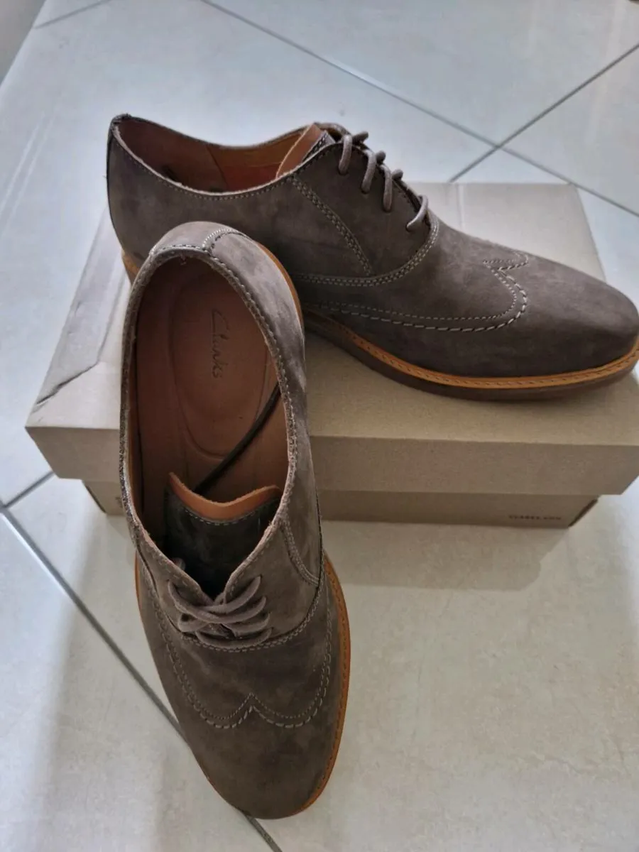 Nubuck taupe shoes Brand new  size UK 8G - Image 4