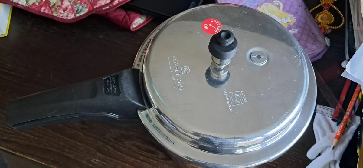 New pressure cooker 5 liter. Collection at Dublin - Image 1