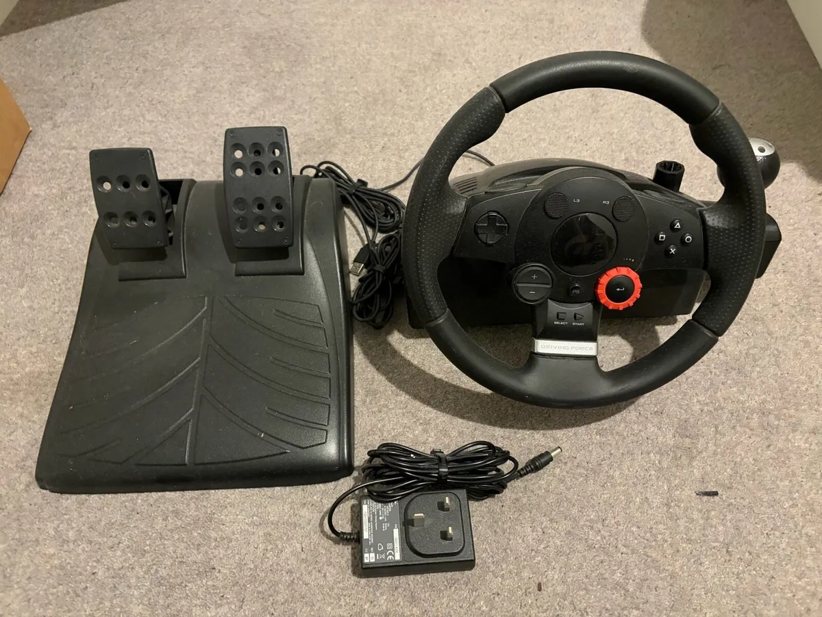 Logitech Driving Force GT Racing Wheel & Pedals - Image 1