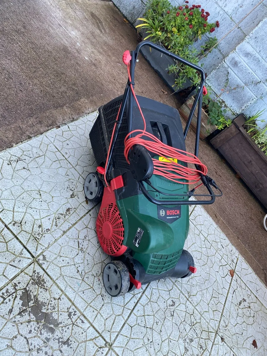 Bosch Universal Verticut 1100 scarifier used - Image 1
