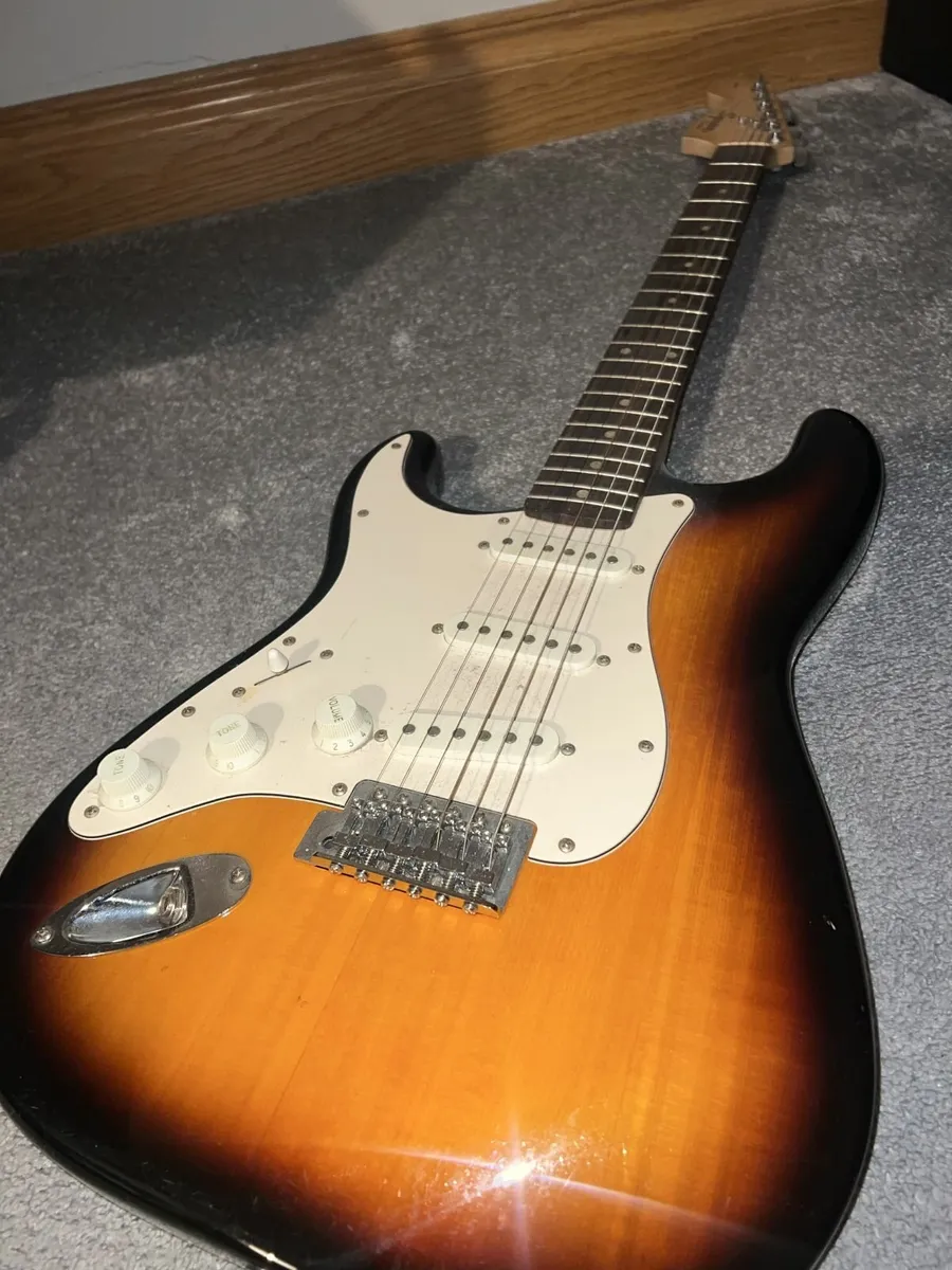 Squier Strat Electric Guitar (Sunburst) - Image 3