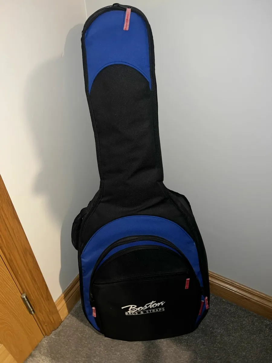 Tanglewood Acoustic Guitar + Bag - Image 2