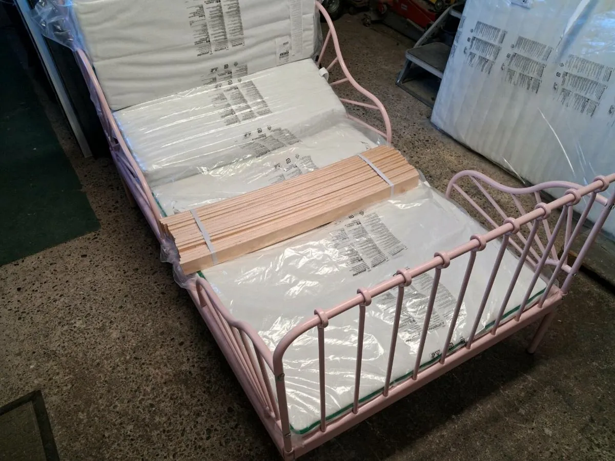 Children's bed - Image 1