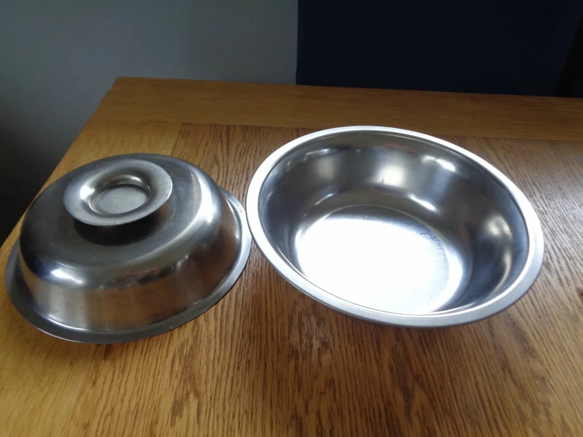 Stainless Steel Bowl with Lid for Sale - Image 2