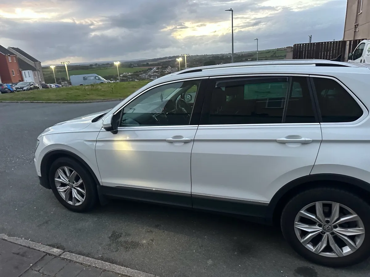 Volkswagen Tiguan high line - Image 2