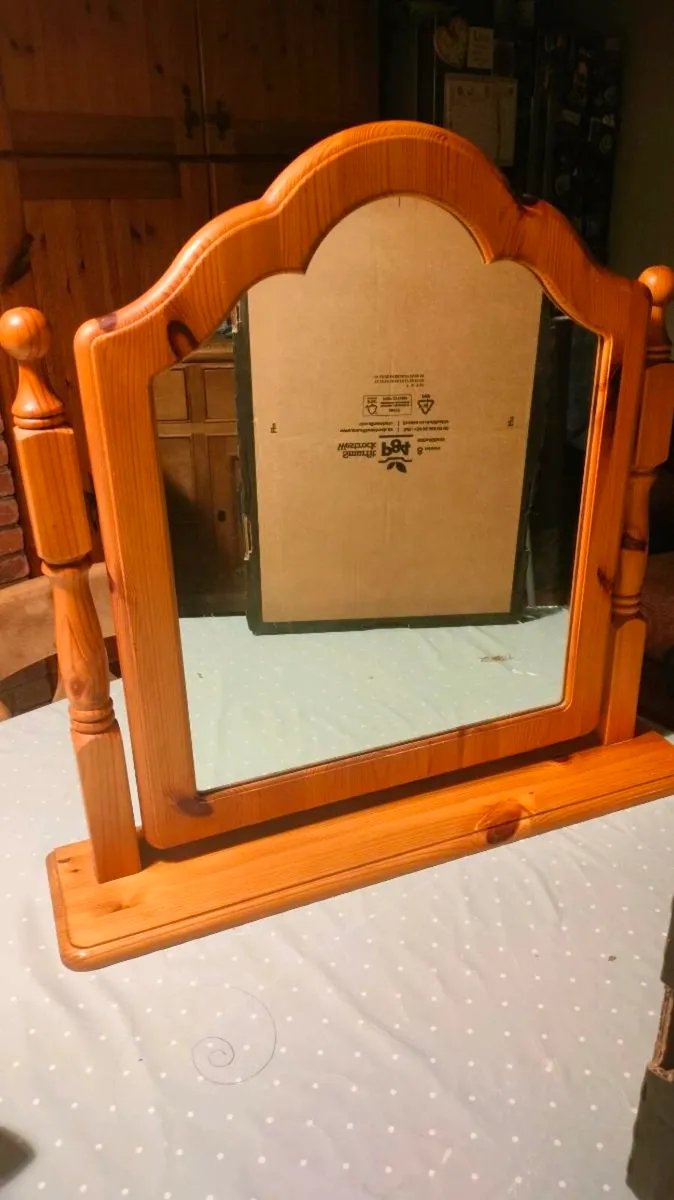 Pine Vanity Mirror
Width. 27"
Height 26"
Dept. 7". - Image 1