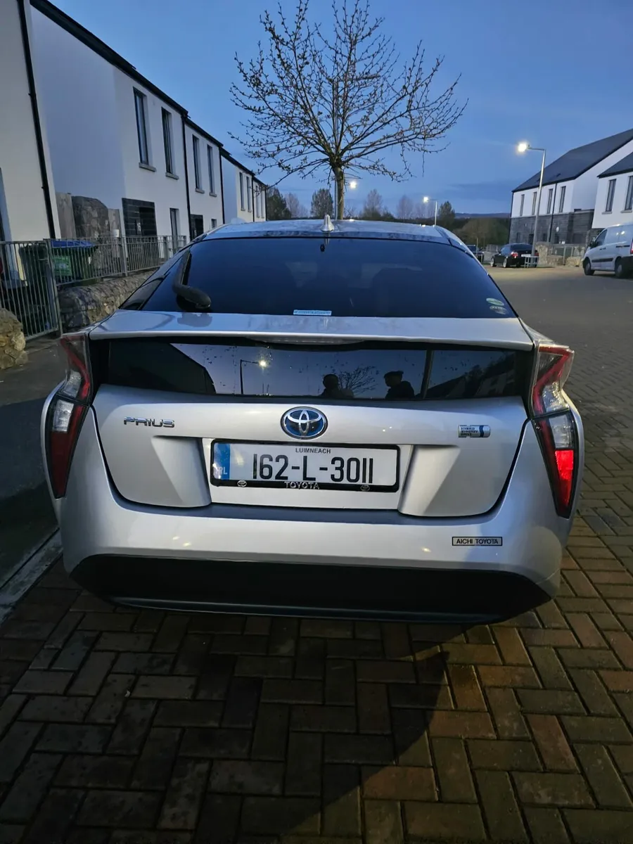 Toyota prius 20162 - Image 3