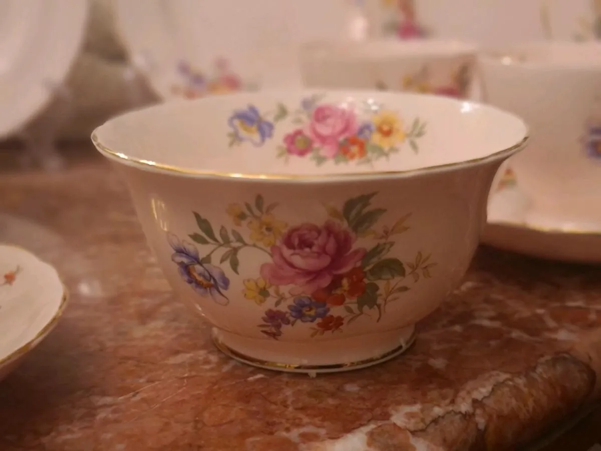 Antique tuscan teaset - Image 2