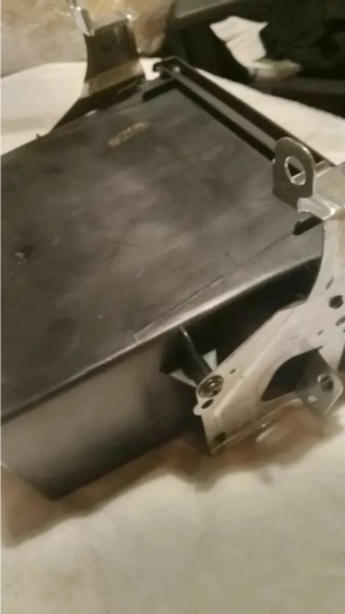 Toyota Corolla E11 97-00 Centre Console Cubby - Image 4