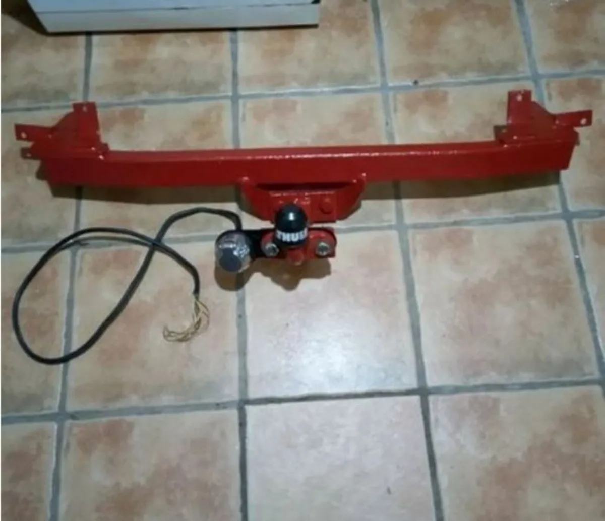 Toyota Corolla E11 3 Door Hatchback Towbar - Image 4