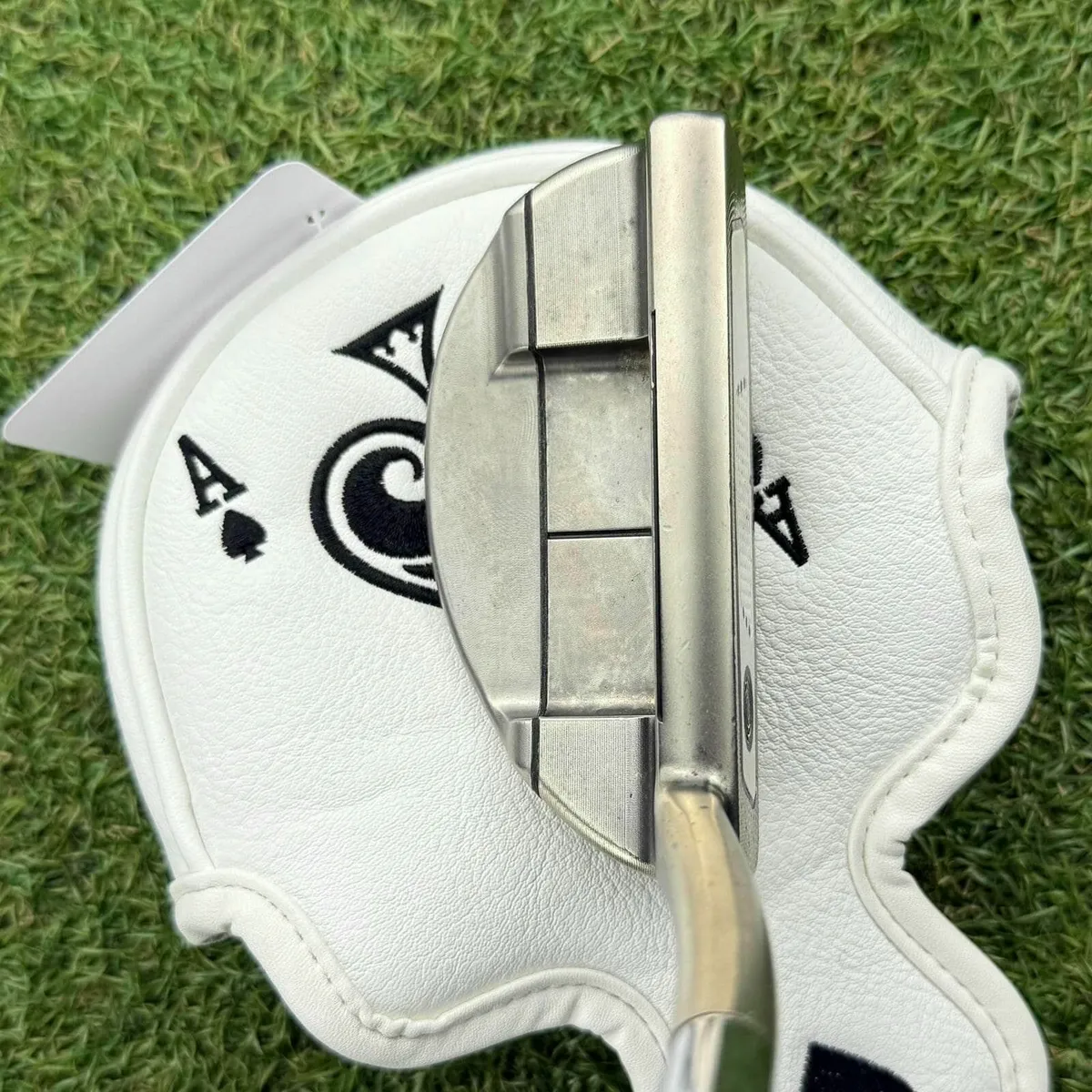 Odyssey Black Series-I 9 Putter / 35″ / Left Hand - Image 4