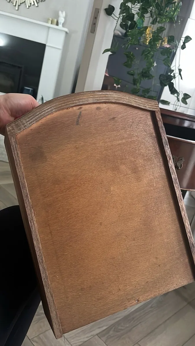 A mahogany console table cabriole legs - Image 3