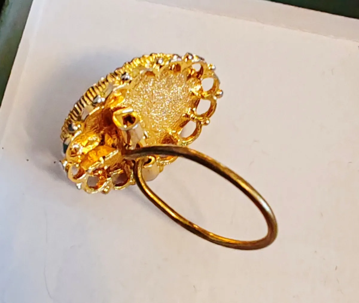 Vintage Cameo scarf clip - Image 4