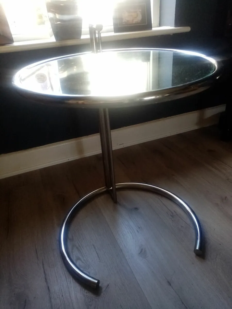 Coffee table and Eileen Grey Occasional table - Image 4