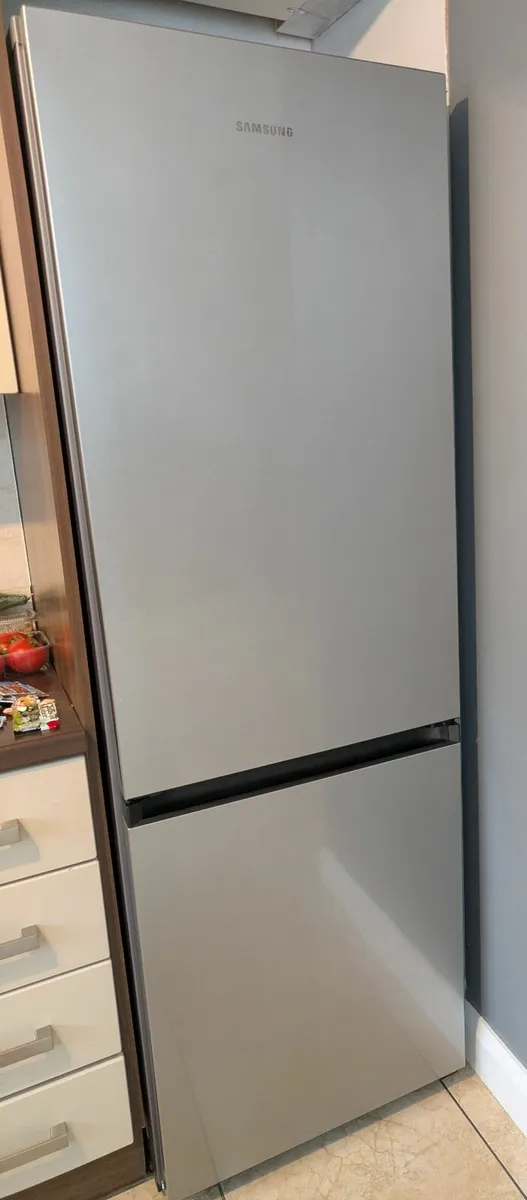 No frost Samsung Fridge - Image 1