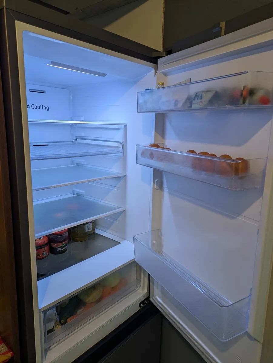 No frost Samsung Fridge - Image 2