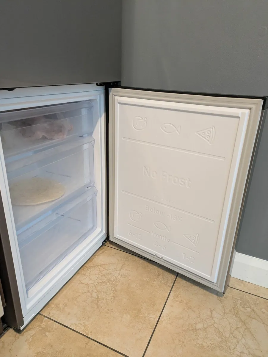No frost Samsung Fridge - Image 3