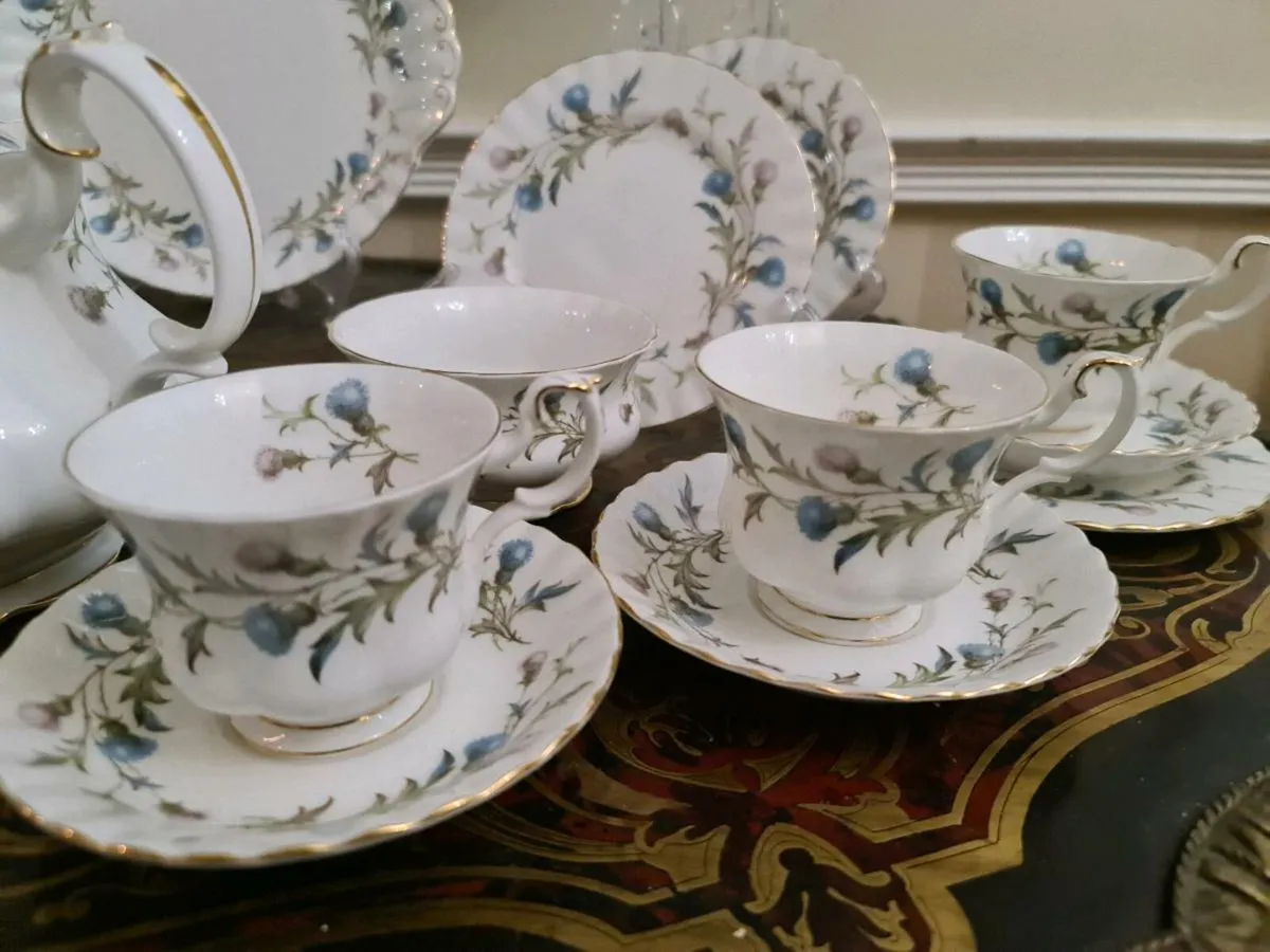 Royal Albert teaset and teapot POSTAGE AVAILABLE - Image 2