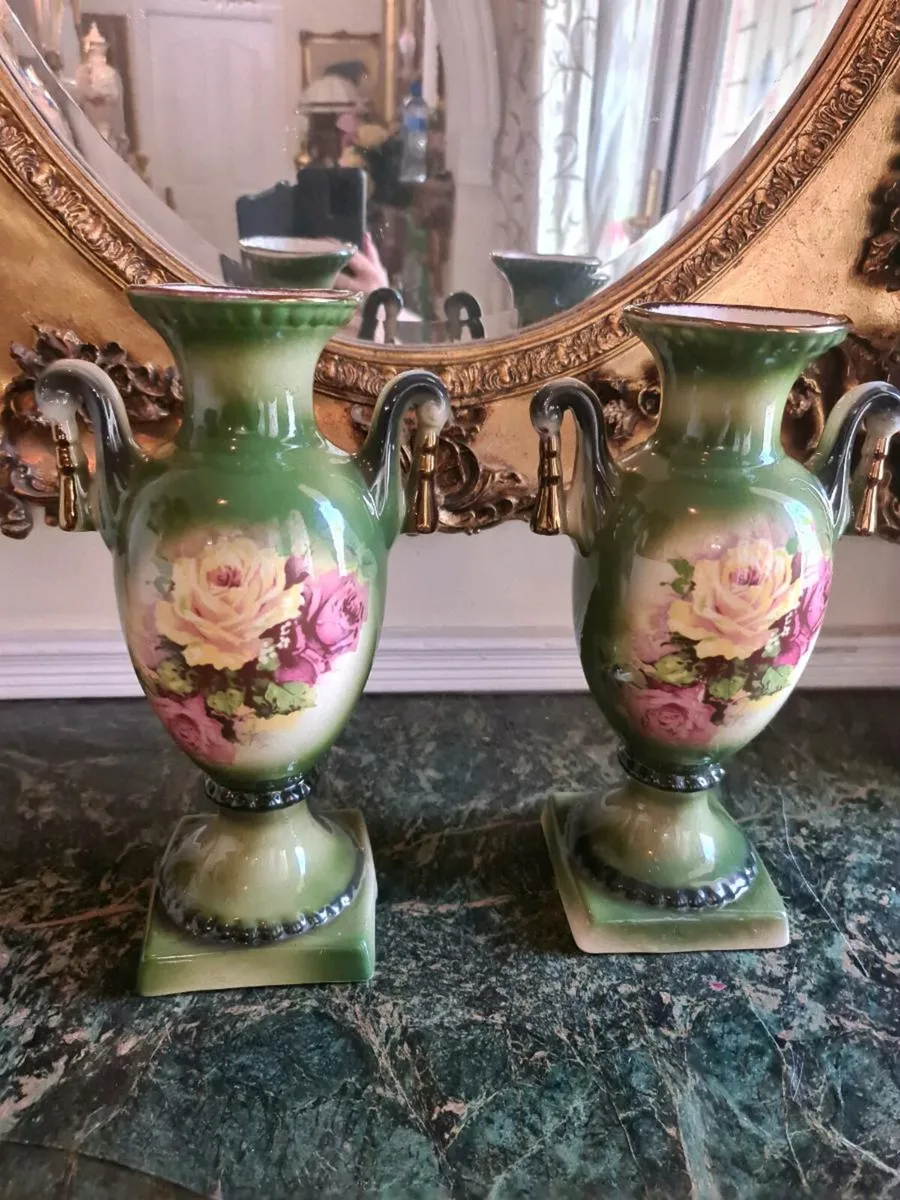 Antique vases - Image 3