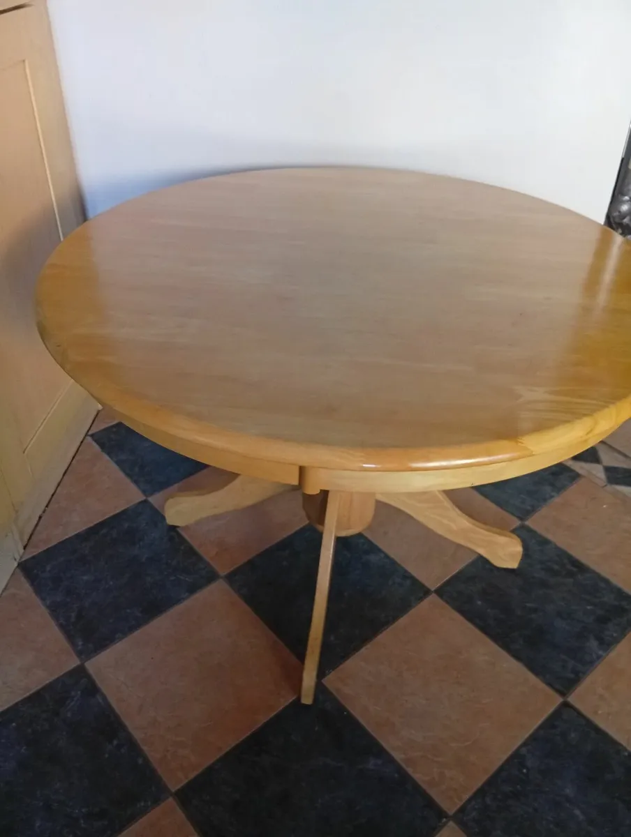 Oak solid wood Quality Sturdy Kitchen dining table - Image 3