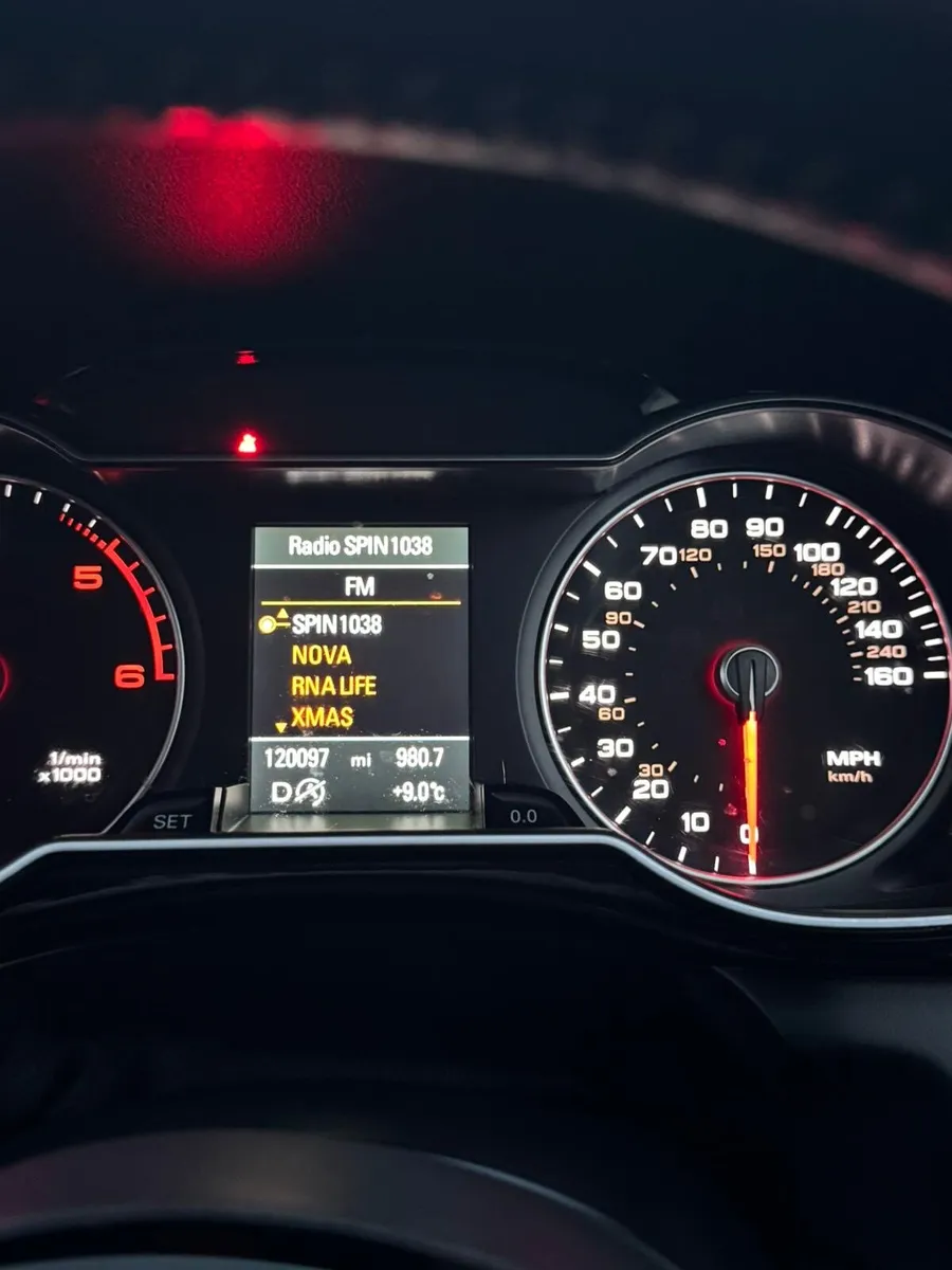 Audi a4 S-line - Image 4