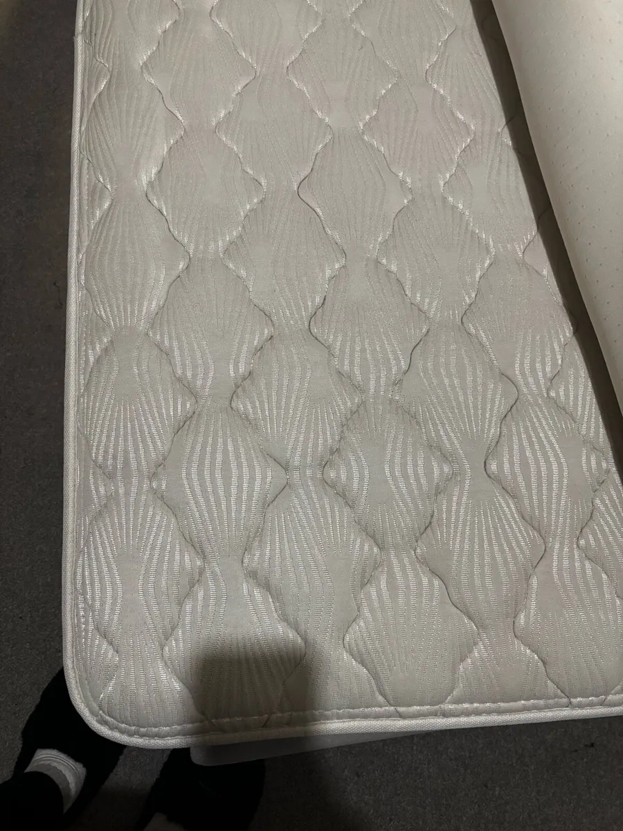 Double Mattress - Image 3