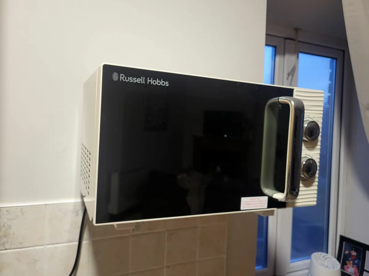 Microwave - Image 3