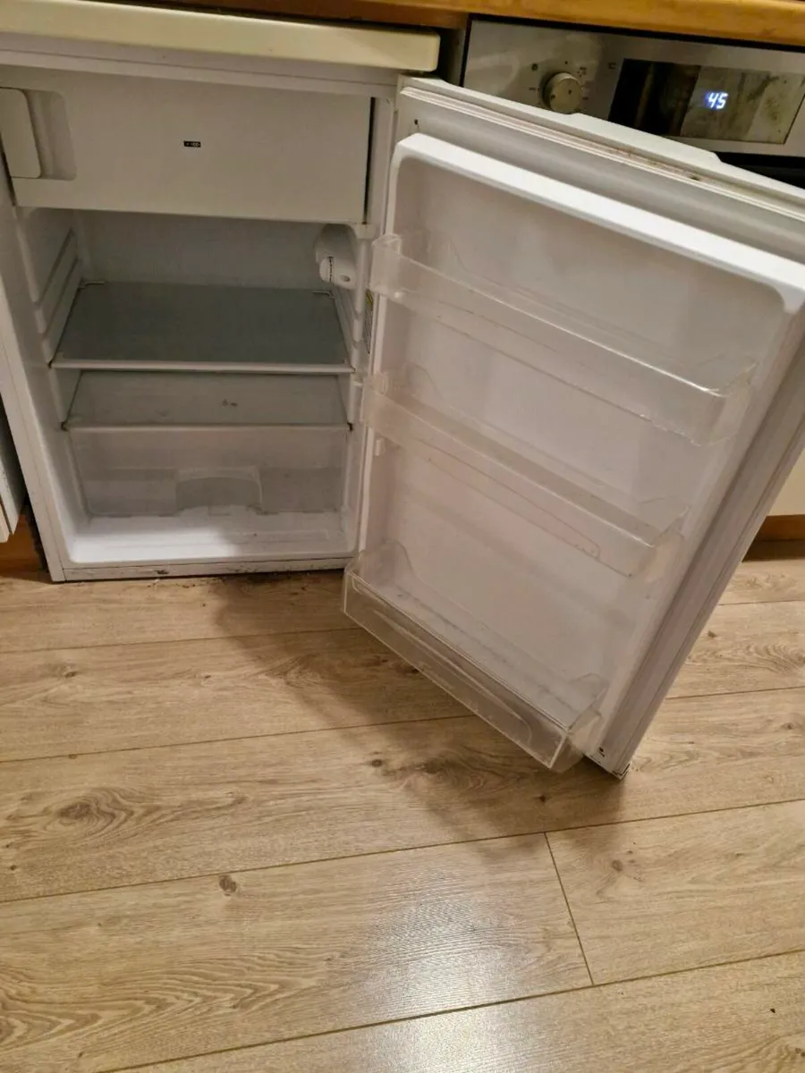 Fridge - Image 2