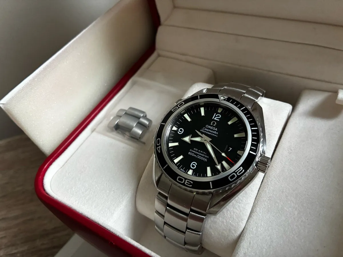 Omega Seamaster Planet Ocean 2000.50 45.5mm - Image 1