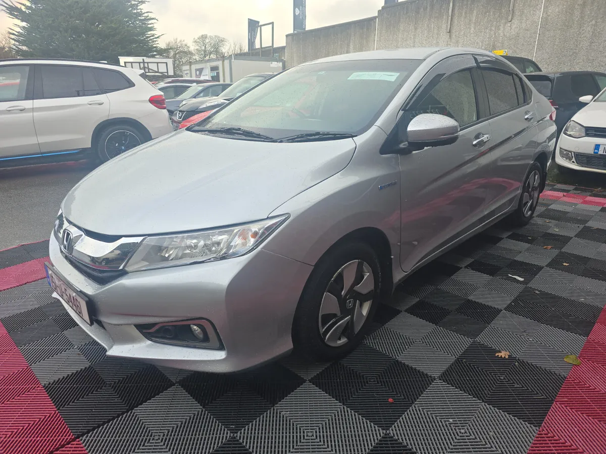2015 HONDA GRACE HYBRID AUTO TAX&NCT - Image 3
