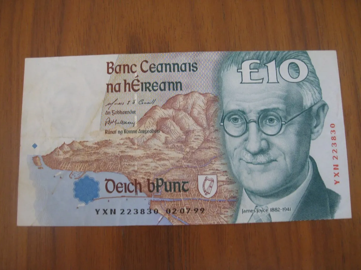 10 Pound C Series Notes - 30 Euros Each - Image 3