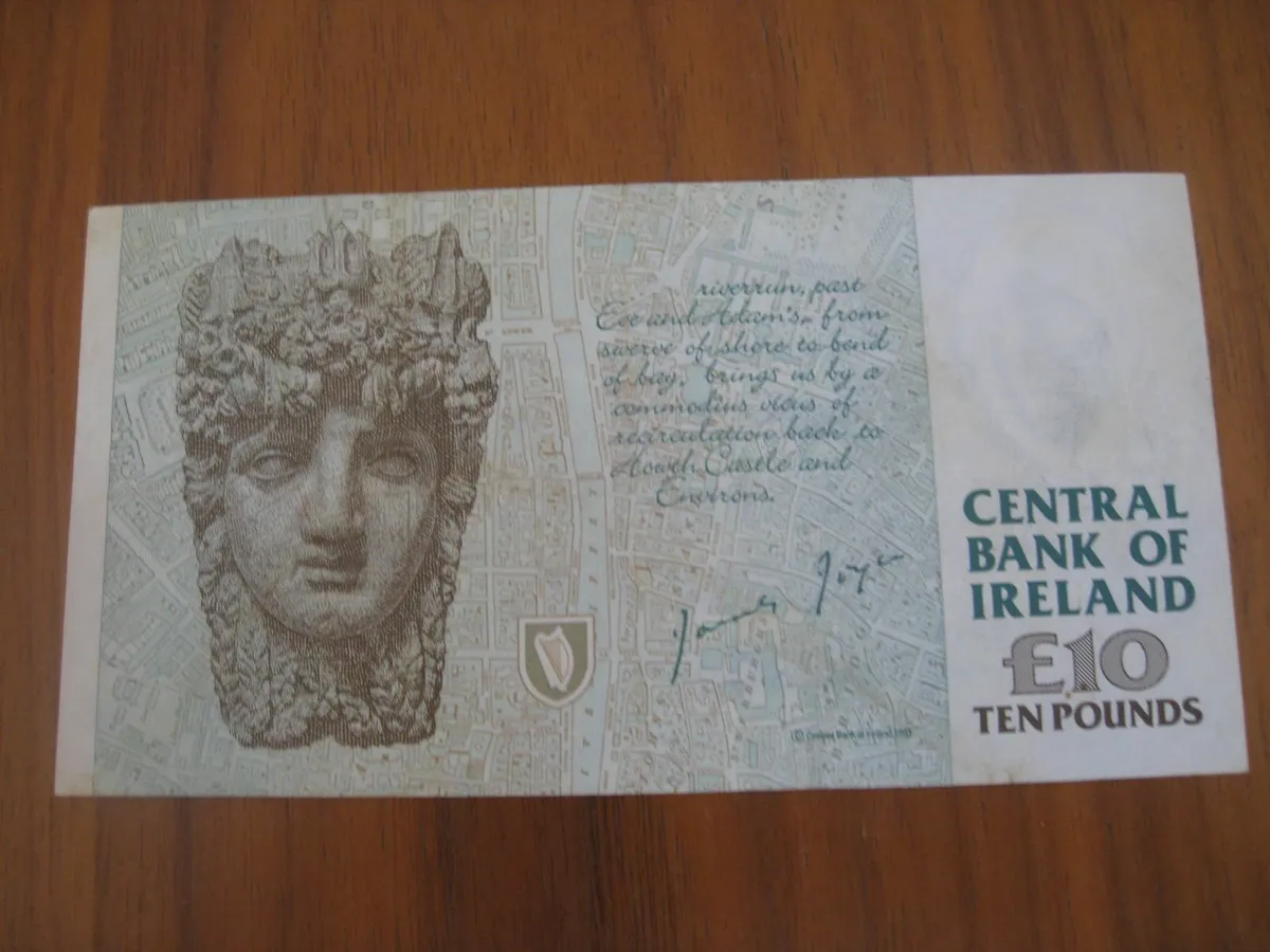 10 Pound C Series Notes - 30 Euros Each - Image 4