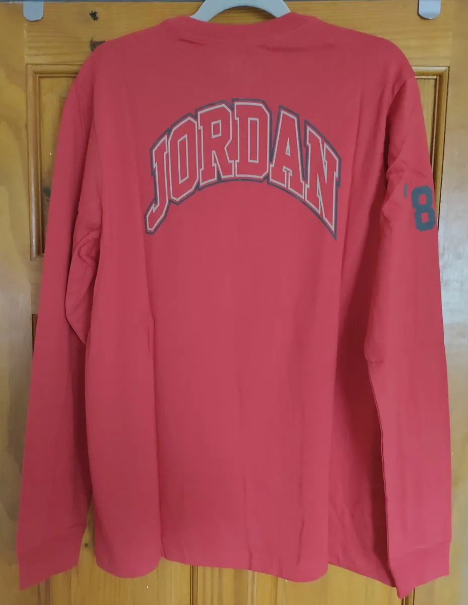 Jordan L/S T-Shirt L New - Image 1