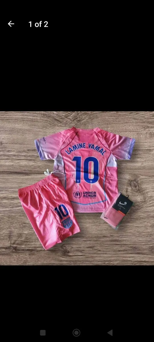 BARCELONA ( LAMINE YAMAL 10), KIDS KIT , SIZE 7/8 - Image 1