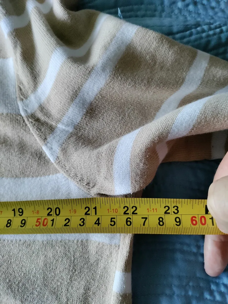 Calvin Klein sweater L - Image 4