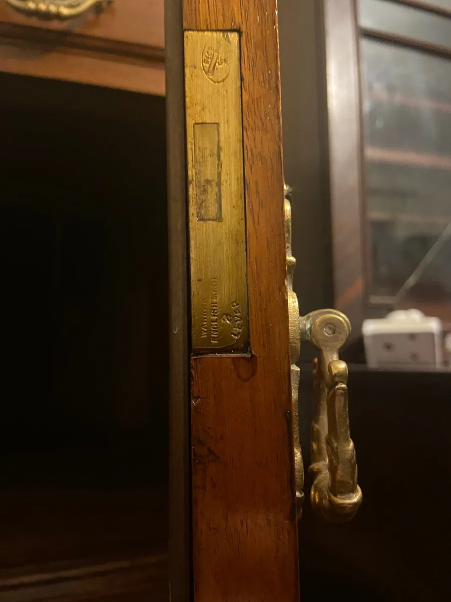 Edwardian low size linen dresser - Image 3