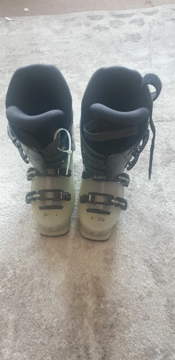SKI Boots  for winter sports - Image 2